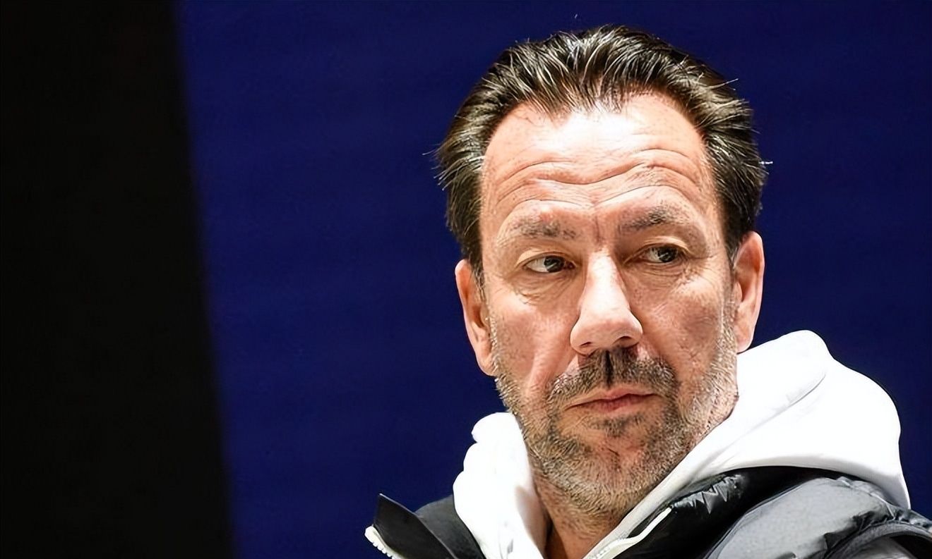 乐鱼体育-关于迈阿密热火训练开放日；赛前官宣签约引欢呼；荷甲在即；球探报告显示潜力的信息-乐鱼体育